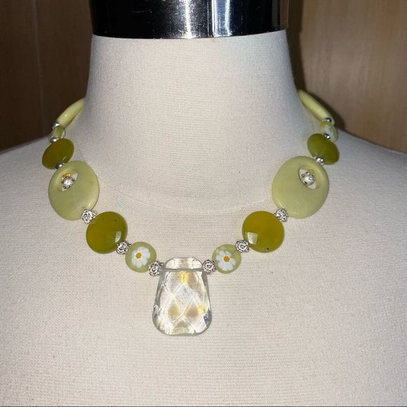 28. Bella Dolce, Sterling Silver And Daisy Beads Necklace